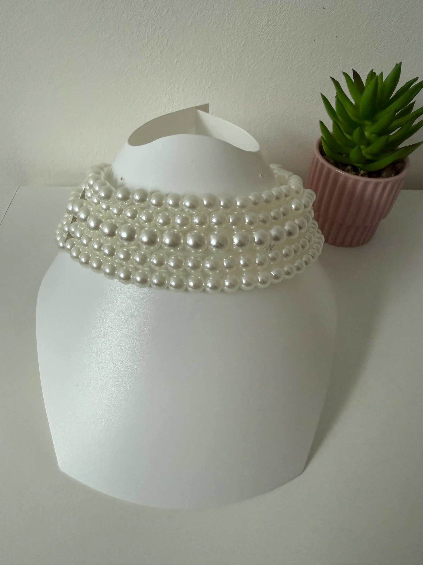 Collier ras du cou multi rang perle blanche